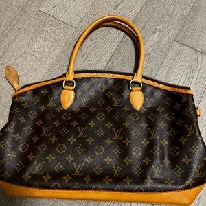 Louis Vuitton - Tote Bag